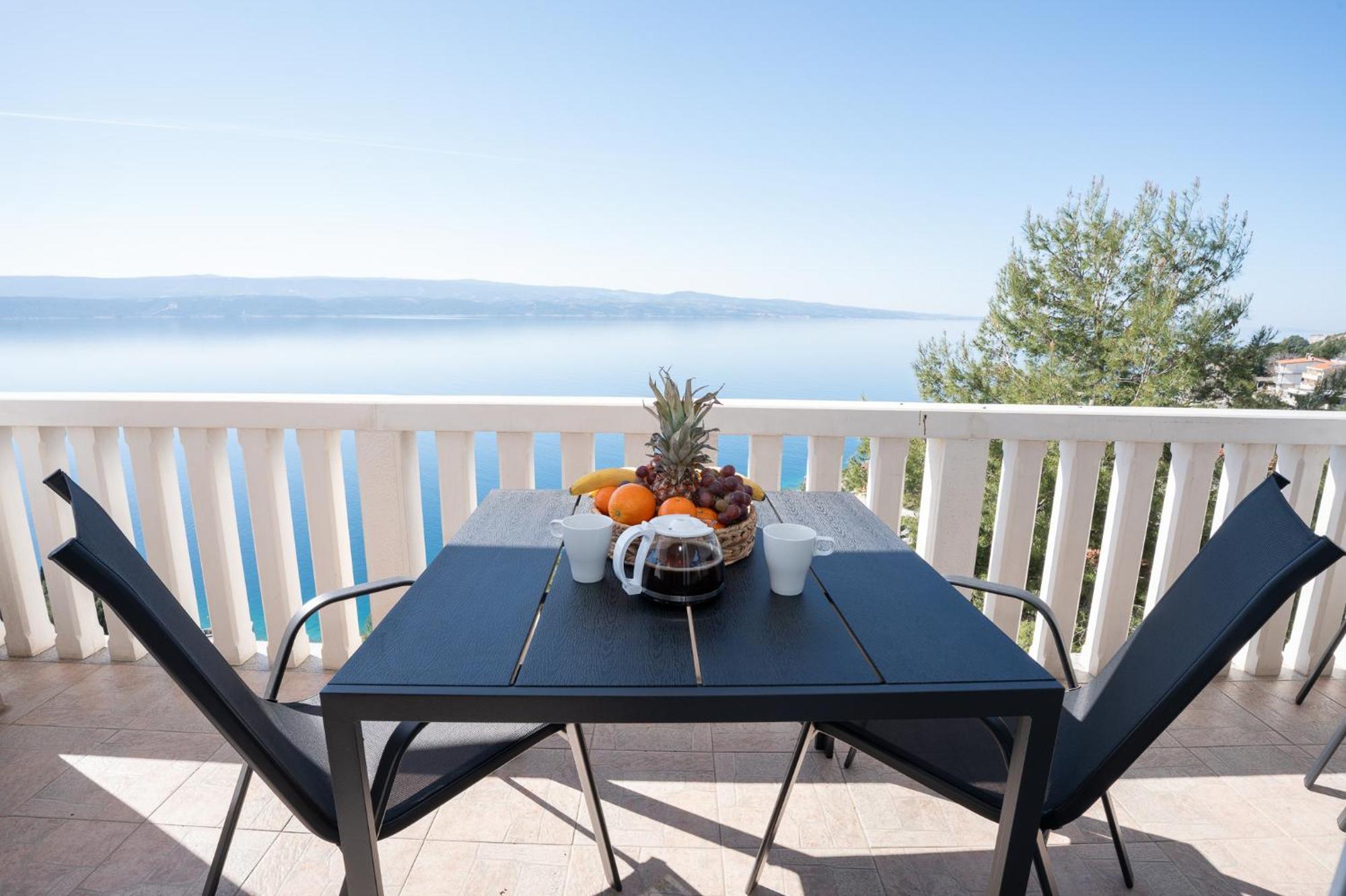 Sunny Hill Apartments With Rooftop Pool Čelina Dış mekan fotoğraf